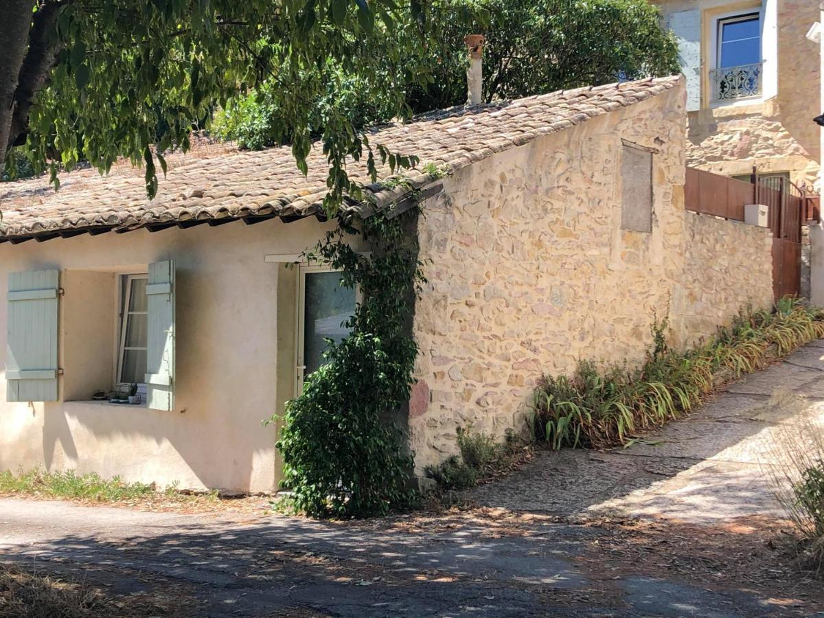 Jolie Annexe Du Mas Dans Le Coeur De La Garrigue Nimoise Villa Nimes Exterior photo